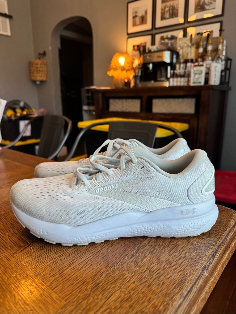 Brooks Women's Ghost 16 sneakers